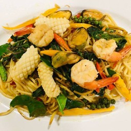 สปาเก๊ตตี้ขี้เมาทะเล