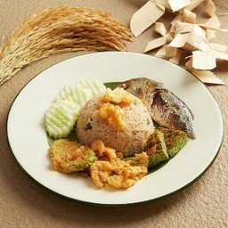 ข้าวคลุกน้ำพริกกะปิ