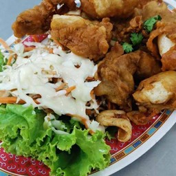 ปลาหมึกชุบแป้งทอด
