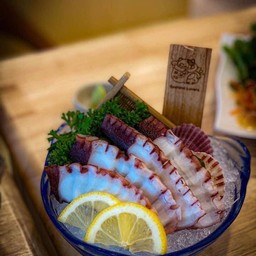 หนวดปลาหมึก ซาชิมิ