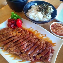 ชุดหมูย่าง ซีอิ๊ว