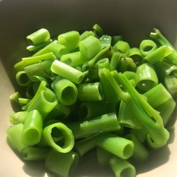 ผักบุ้งลวก