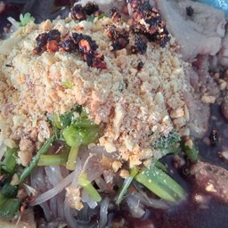ก๋วยเตี๋ยวหมู ลูกชิ้น