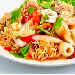 ยำมาม่าทะเล