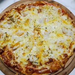 อีสานพิซซ่า isaan pizza