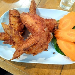 ปีกไก่ทอด
