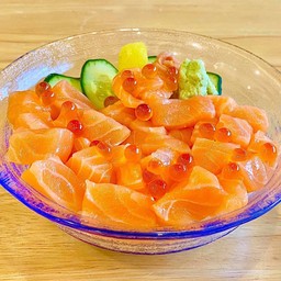 ข้าวหน้าปลาแซลมอน