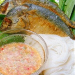 ชุดเมี่ยงปลาทูทอด