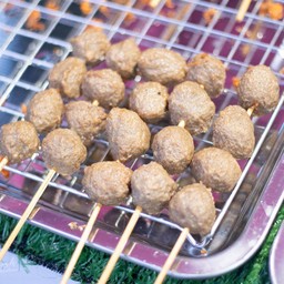 ร้านยุทธเน๊าะ ปลาหมึกย่าง (ลูกชิ้นทอด) สาขาสวนตูล