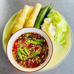 ร้านข้าวแกงสามพี่น้อง48