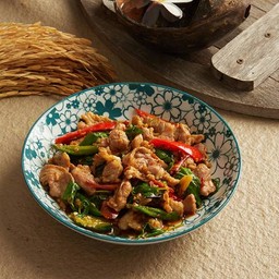 กระเทียมพริกไทยไก่