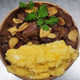 ข้าวเนื้อวากิวกระเทียม
