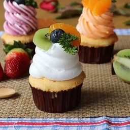 คัพเค้กผลไม้รวม  (Mixed Fruit Cupcake)