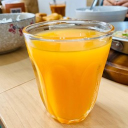 น้ำส้มคั้น