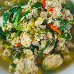 คั่วไข่น้ำใส่ผัก