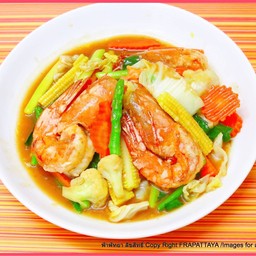 กุ้งลายเสือผัดผักรวมน้ำมันหอย