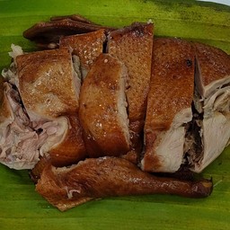 เป็ดไทย ต้มพะโล้ (ครึ่งตัว)