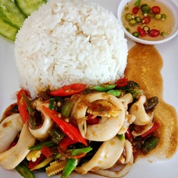 ข้าวกะเพราทะเล