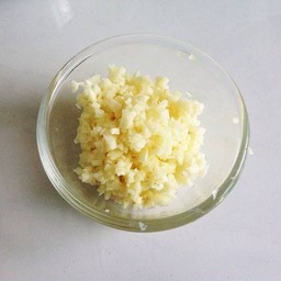 กระเทียมบด