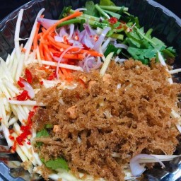 ยำปลาดุกฟู