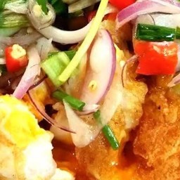 ยำไข่ดาว