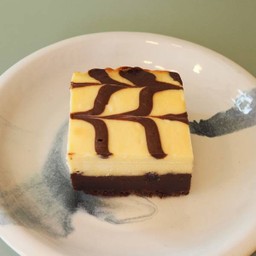 บราวนี่ชีสเค้ก Brownie cheesecake 