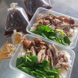ก๋วยเตี๋ยวโคตรไก่