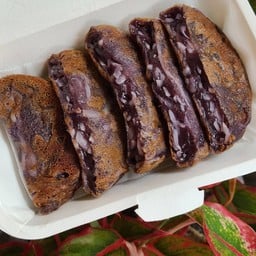 ขนมบ้าบิ่นอร่อย เหนียว นุ่ม หวานน้อย หอมน้ำมะพร้าว กัดเจอเนื้อมะพร้าวอ่อนแน่น 