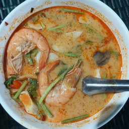 ต้มยำน้ำใส น้ำข้น ทะเลรวมมิตร