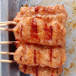 หมูปิ้งนมสด  6 ไม้