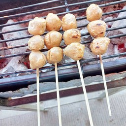 Nah ลูกชิ้นปิ้ง น้ำจิ้มรสเด็ด รามคำแหง174