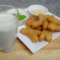 รัตนาปาท่องโก๋ (ข้างโรงเรียนเพชรรัตน์ ซอย14)