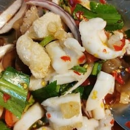 ยำไข่ปลาหมึก