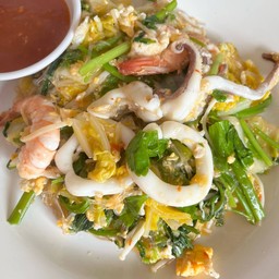 สุกี้แห้ง