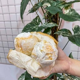 ขนมปังไอติม