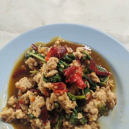 ัผัดกะเพราหมู กับข้าว