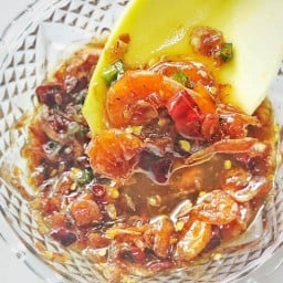 ข้าวไข่เจียวใจฟู สิงห์บุรี (เต้นท์ส้มฝั่งตรงข้ามศาลหลักเมือง)