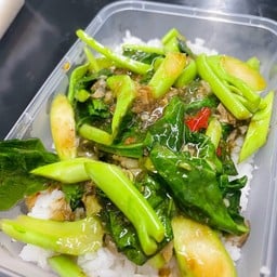 คะน้าปลาเค็ม