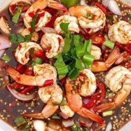 ยำกุ้งแซ่บๆ