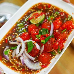 ยำไข่แดงเค็ม