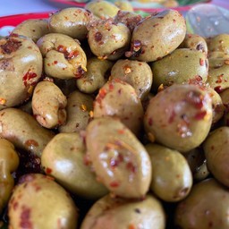 มะกอกน้ำคลุกพริกเกลิอ