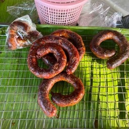 ไส้อั่วริมคลอง