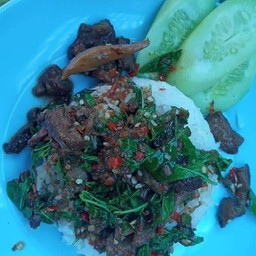 ผ้ดกะเพราเนื้อเปื่อย