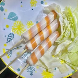 อะตอมแซ่บปลาหมึกสดย่างและลูกชิ้นทอด