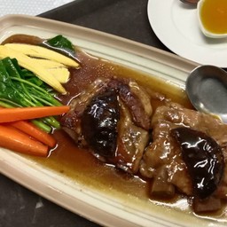 ซี่โครงหมูอบฮ่องกง (กับข้าว)