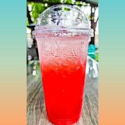 สตอเบอรี่โซดาเย็น