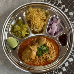 ข้าวซอยน่องไก่