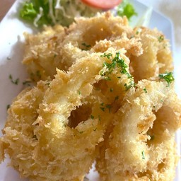ปลาหมึกชุบแป้งทอด  Calamari