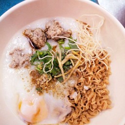 โจ๊กมาม่า+ไข่ลวก