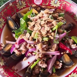 ยำไข่เยี่ยวม้า